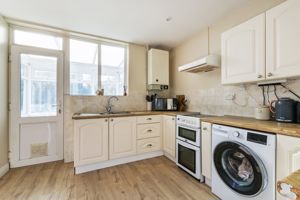 Kitchen- click for photo gallery